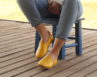 Women's Handmade Yellow Leather Turkish Yemeni Shoes with Rubber Sole