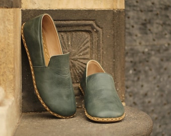 Green Wide Toe Box Barefoot Shoes for Men, Grounded Shoe, Copper Rivet & Erthing, Buffalo Leather, Toledo Green