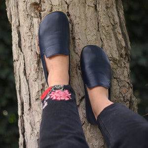 Earth Shoe Navy Blue Brefoot Shoe Women Rare Naturel Leather