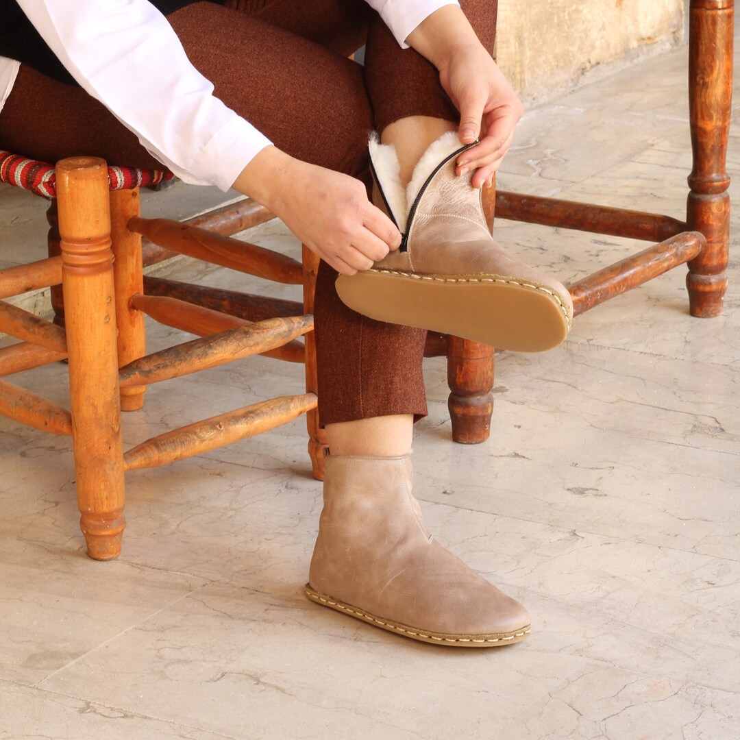 Women Barefoot Boots Ankle Fur Boots Shearling Ankle Grounding Women