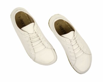 Handmade Barefoot Style, Grounding White Sneakers for Men, Copper Rivet, Boffalo Leather Sole