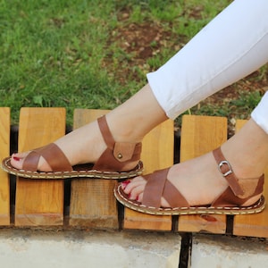 Crossed Slippers, Leather Sandal women / Crazy New Brown image 5