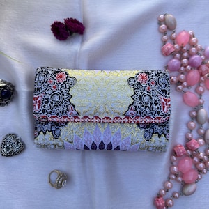 Cartera pequeña para mujer, cartera bohemia hecha con motivos de alfombras, cartera para mujer, cartera bohemia, cartera para mujer, cartera hecha a mano para mujer