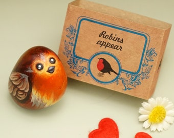 Robin painted rock pocket hug, Robins appear when a loved one is near grieving gift for friend, Cute miniature robin red breast figurines