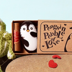 Hand painted penguin pebble Romantic gift for girlfriend, Cute gift to husband wife, Boyfriend Christmas gift for him, I love you pocket hug