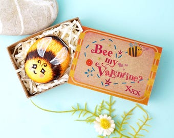 Bumblebee Pocket Hug Painted Pebble, Personalised Bee Lover Happy Valentines Day gift for girlfriend / Boyfriend