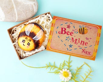 Bee Mine Valentine bee Pocket Hug, Hand Painted Rock Personalised Valentines gifts for Girlfriend / Boyfriend