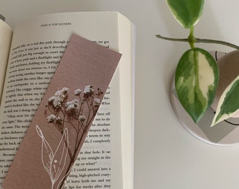 Dainty Bookmark | Flower Bookmark | Gift for Readers | Women’s Bookmark | Abstract Flower Bookmark | Book Accessories