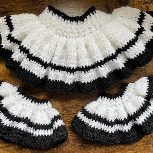 SET of clown ruffle collar and cuffs, clown frills, black and white, crochet clown collar, clowncore, clown costume, crochet clown ruffle