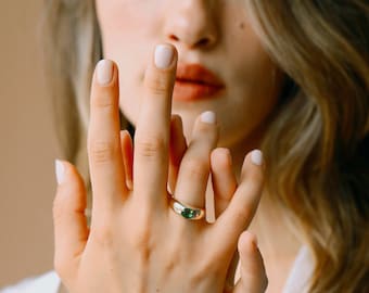 Dome Emerald Ring, 14K Solid Gold Emerald Minimal Ring, Dainty Gold Jewelry, Gift for Her, Jewelry gift, Gift for her