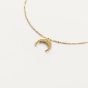 Elegant Gold Moon Necklace - Minimalist Design with Star Detail, Perfect for Special Occasions and Gifts