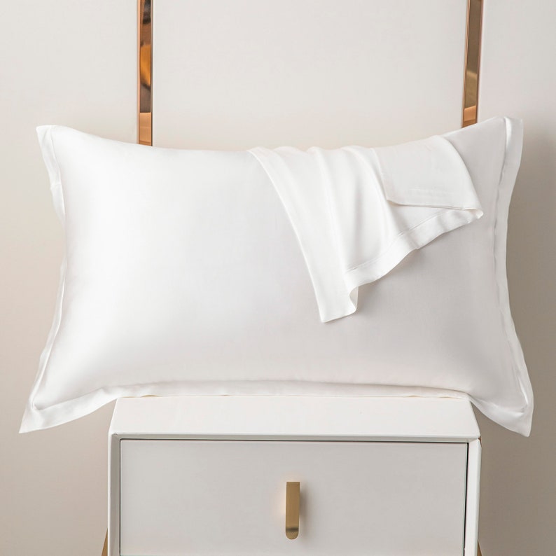 100% Pure Mulberry Silk On Both Sides 19 Momme Silk Charmeuse Envelope Closure Pillow Case Standard Size 20x30 inches/50x75 cm Ivory White image 1