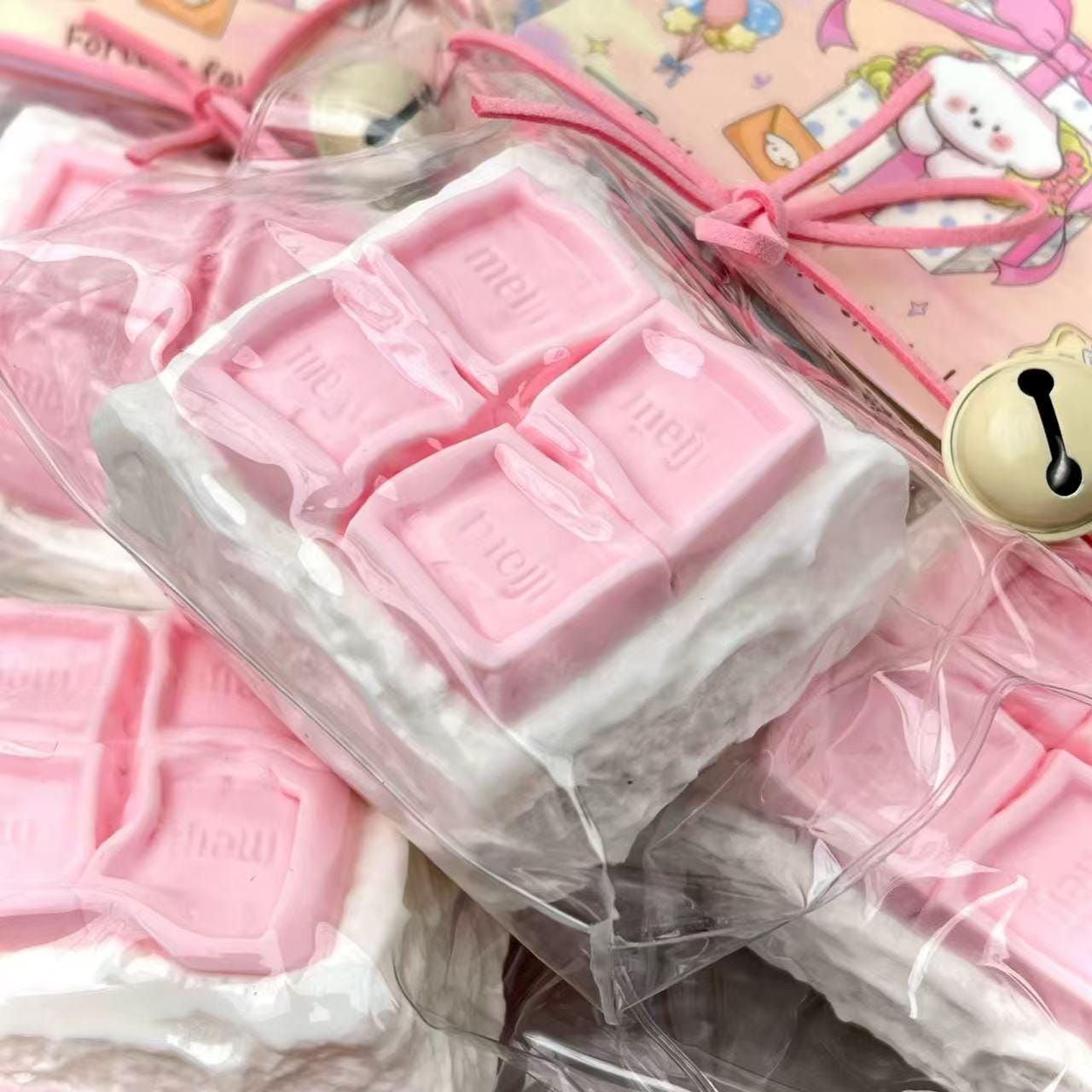 Squishy Aliment Fraise - Anti-stress à Retour Lent - Jouet Sensoriel - Cadeau Kawaii