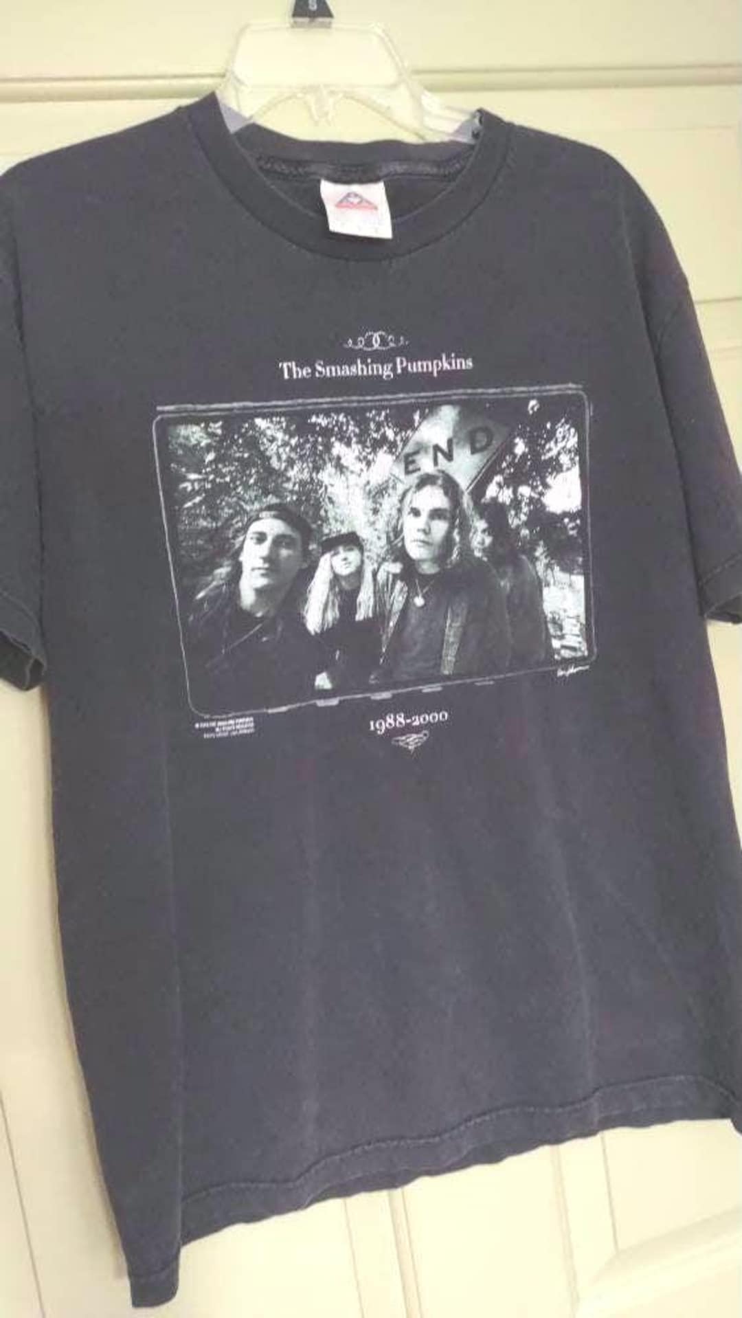 Vintage Distressed The Smashing Pumpkins 1988-2000 Band Tour T 