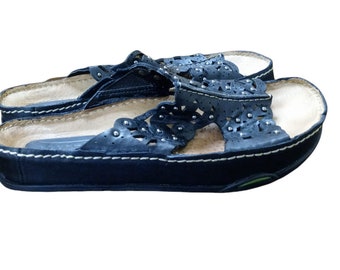 earth tone sandals