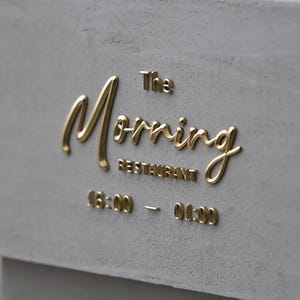 Letras de latão 3D para decoração de parede, placa de alfabeto de metal personalizada, placas de identificação em estilo vintage e arte personalizada para escritório em casa
