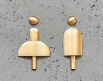 Modern Metal Restroom Sign: Customizable Office & Home Decor