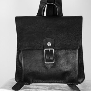 Cartable en cuir fait main Authentique sac artisanal Sac à dos en cuir durable Cadeau parfait pour elle Sac cousu à la main Sac de travail Sac de week-end Boho
