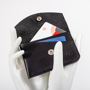 Handgefertigte Leder Snap Brieftasche Stilvolle Kompakte Kartenhalter Hülle ID Kreditkarten Für den täglichen Gebrauch Minimalistische Brieftasche Kleine Brieftasche Unisex Brieftasche