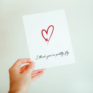 Aviation Valentines Card, I Think You're Pretty Fly DIGITAL DOWNLOAD, Biglietto di auguri stampabile, Biglietto di San Valentino minimalista, Regalo per pilota