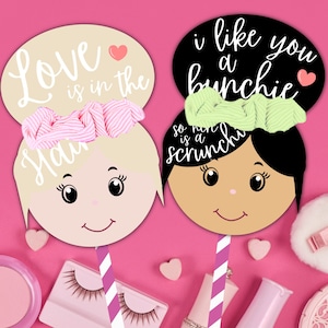 Scrunchie Gastgeschenke| Liebe ist im Haar | Haargummi Party Favors| Haarschmuck Gastgeschenke| Mädchen Geburtstagsgeschenke | Bachelorette Gastgeschenke
