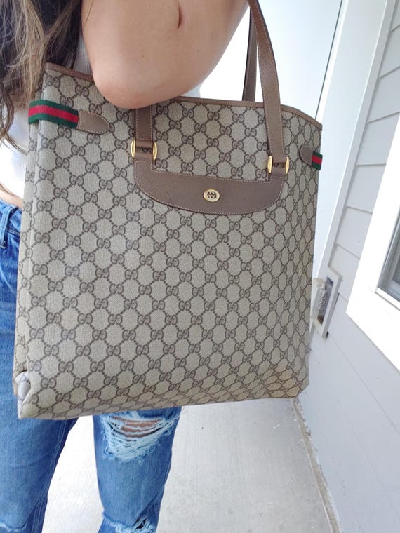 Authentic Vintage Gucci GG Monogram Supreme Sherry Web Ophidia