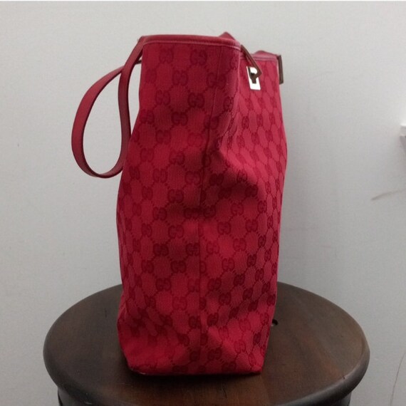 Authentic Gucci GG Supreme Monogram Canvas Should… - image 4