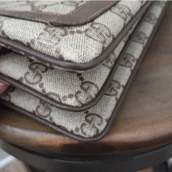 Authentic Vintage Gucci GG Monogram Supreme Sherry Web Ophidia