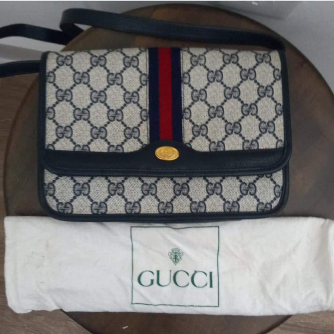 Authentic Vintage Gucci GG Monogram Supreme Sherry Web Ophidia