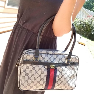 Auténtico bolso de hombro Boston Doctor Ophidia con monograma GG Supreme Sherry Web de Gucci
