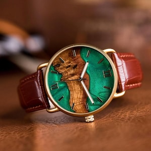Engraved wooden watch with leather strap, Best Gift for him, Man Watch, Personalised anniversary gift, birthday gift GT087