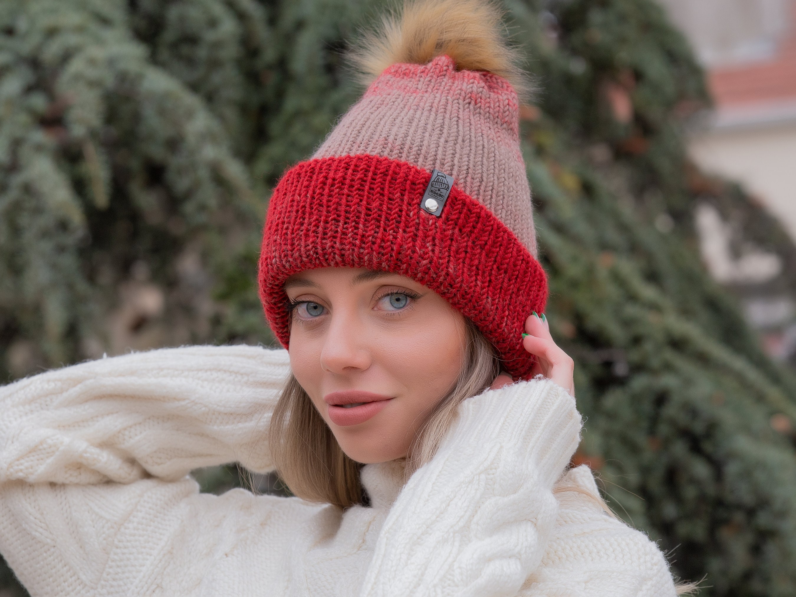 Red/gray Color and Soft Wool Winter Hat 