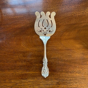 Francis I By Reed and Barton Script Sterling Silver Espárragos Serving Fork 9 1/2"