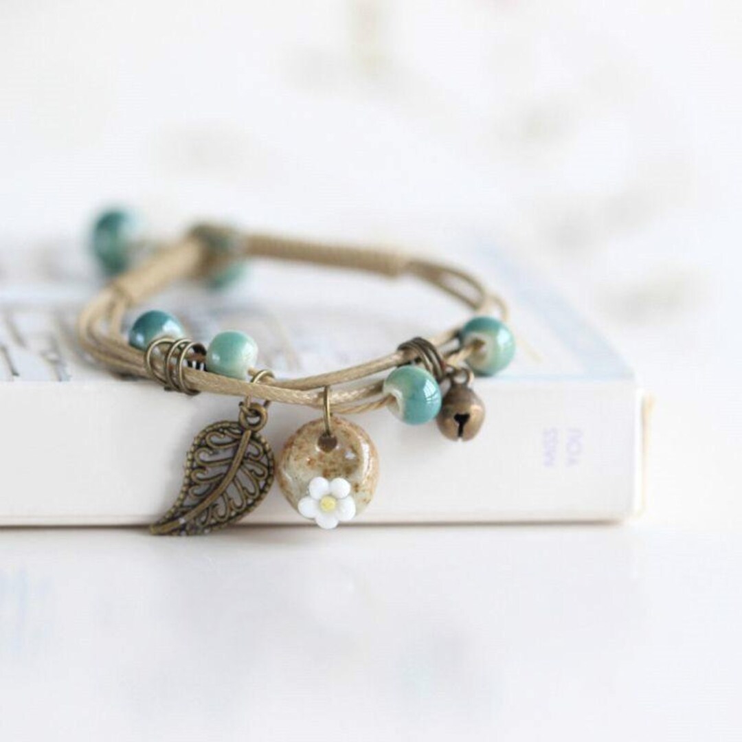 Boho Woven Bracelet / Leaf String Bracelet / Woven String Bracelet