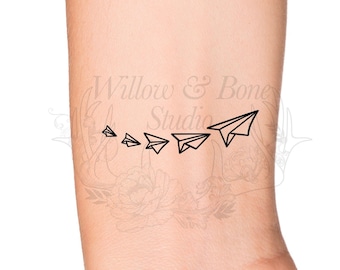 5 Paper Airplanes Flying Temporary Tattoo - Family Love Children Tattoo - Cute Motherhood Wrist Tattoo - World Travel Tattoo