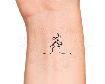 Minimalist Kissing Continuous Line Temporary Tattoo - Love Faces Continuous Outline Artistic Friendship Relationship Wrist Tattoo