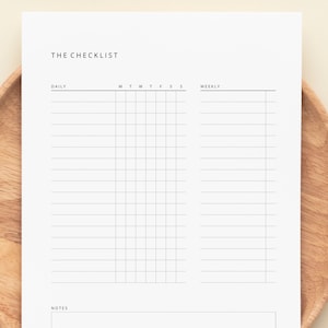 Può includere: Un elenco di controllo stampabile con sezioni per attività quotidiane, settimanali e note. L'elenco di controllo è diviso in colonne per ogni giorno della settimana e una colonna separata per le attività settimanali.