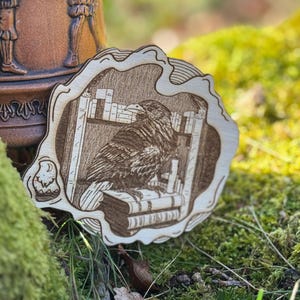 Raven wooden coasters / Coaster Wood / animal coasters / Japanese coasters / cabinet of curiosities.