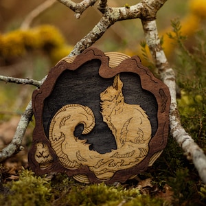 Wooden painting cat at the moon / 3D painting / animal spirit / handmade / curiosity / cabinet of curiosities / interior decoration / Christmas