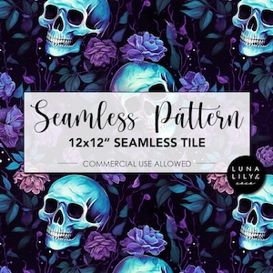 以下が含まれることがあります： 黒い背景に、光る青い頭蓋骨と紫色のバラが描かれたシームレスパターン。白い長方形に「Seamless Pattern」と「12x12" Seamless Tile」のテキストが表示されています。「Commercial Use Allowed」のテキストが長方形の下に表示されています。「Luna Lily & Co.」のテキストが長方形の下の円に表示されています。