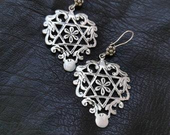 Orecchini ebrei marocchini vintage decorati a mano con una stella di David, gioielli fatti a mano