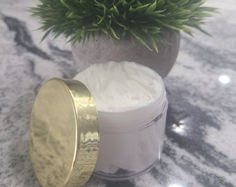 Hagebuttenöl Gesichts- & Körpercreme: Sheabutter, Mandelöl
