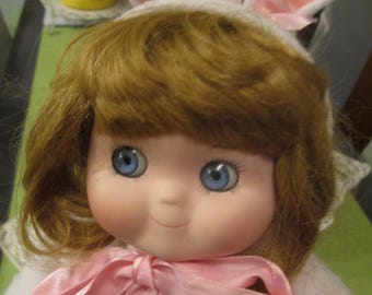 Muñeca musical, muñeca de Pascua, muñeca de conejito, muñeca Goebel, muñeca Dolly Dingle, muñeca de porcelana, muñeca vintage, muñeca de conejo, decoración de Pascua