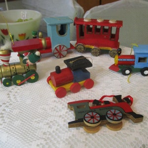 6, Wooden Ornaments, Train Ornaments, Christmas Ornaments, Wooden Christmas, Christmas Train, Vintage Christmas, Tree Ornaments