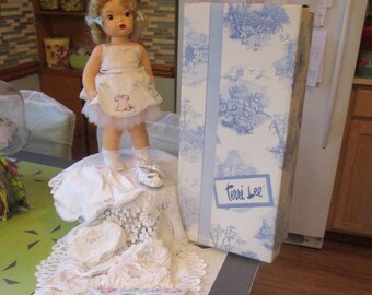 Vintage 1997 Lee Middleton Original Doll Inc First Born Awake ABC
