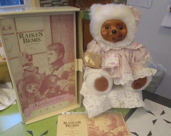 1989 Raikes Mothers Day Teddy Bear