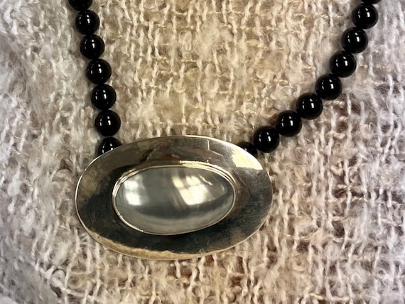 Striking Onyx, Sterling Mabe Pearl Pendant, NWT 8… - image 1