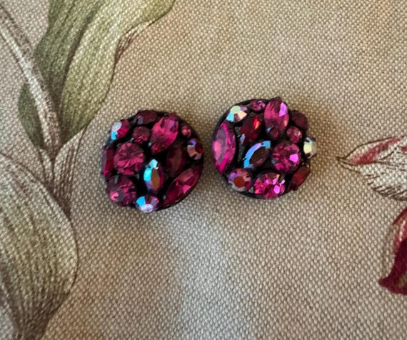 Ruby Red Regency Brooch and Earrings Set, 50’s - image 12