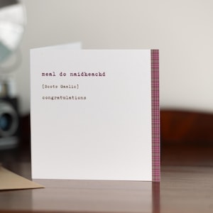 TARJETA DE FELICITACIONES · Tarjeta gaélica escocesa con sobre · Meal do Naidheachd · Tarjeta de felicitación en blanco · Regalo escocés