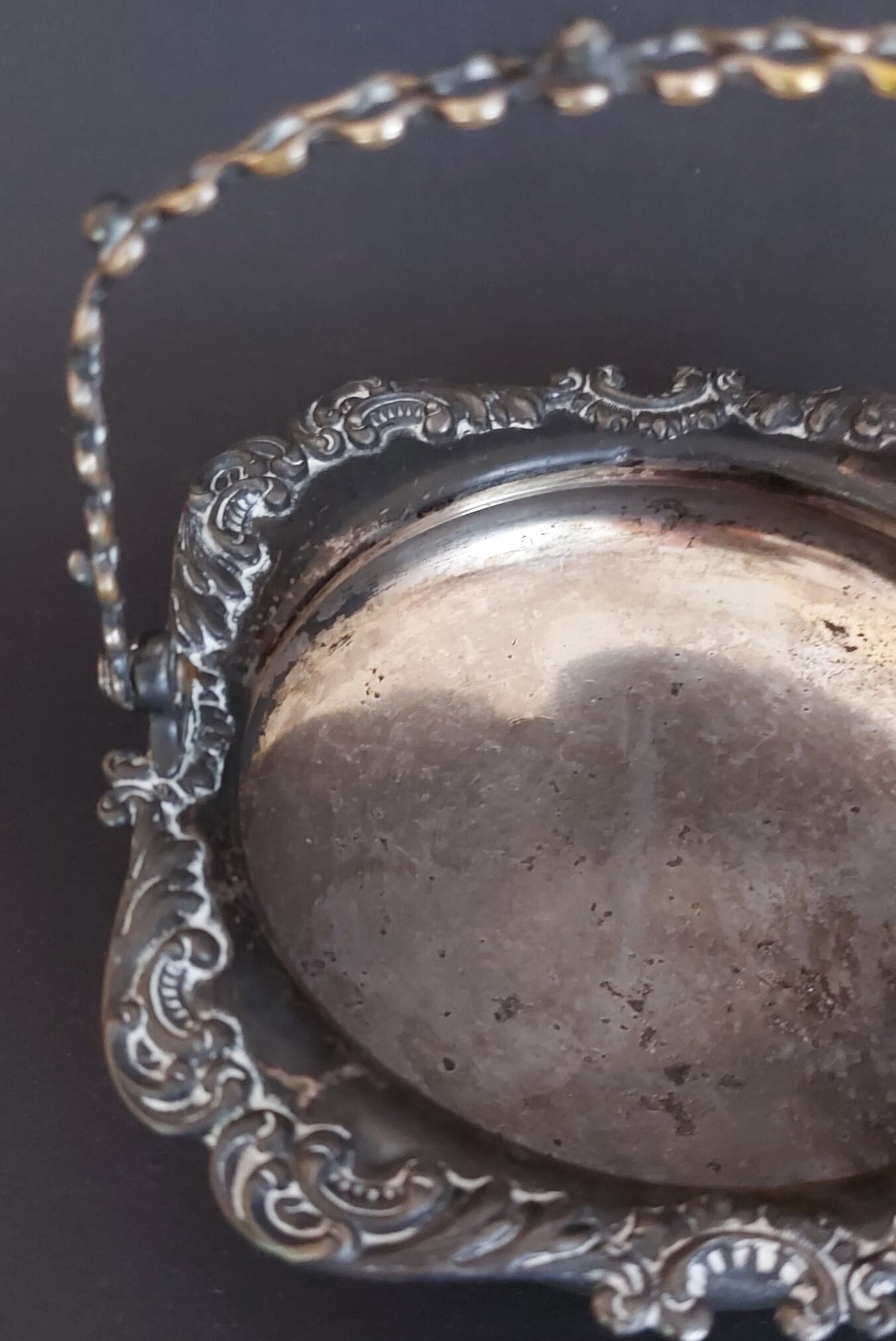 Antique Simpson Hall Miller & Co. Quadruple Silver Plated, Dish